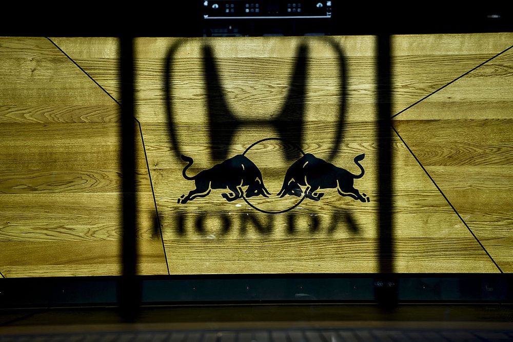 Honda en Red Bull logo