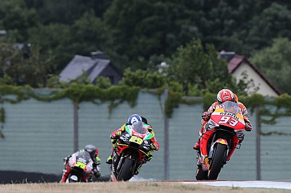 Márquez recupera la batuta en el segundo ensayo libre en Alemania