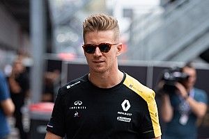 Hulkenberg F1 exit would be "difficult" to take - Renault