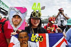 ÉLŐ F1-ES MŰSOR: Bajnok a Mercedes, újabb ziccer maradt ki a Ferrarinál