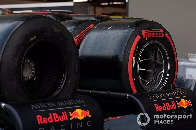 Des pneus Pirelli pour Red Bull Racing 