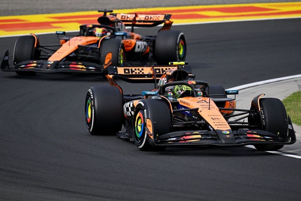 Lando Norris, McLaren, Oscar Piastri