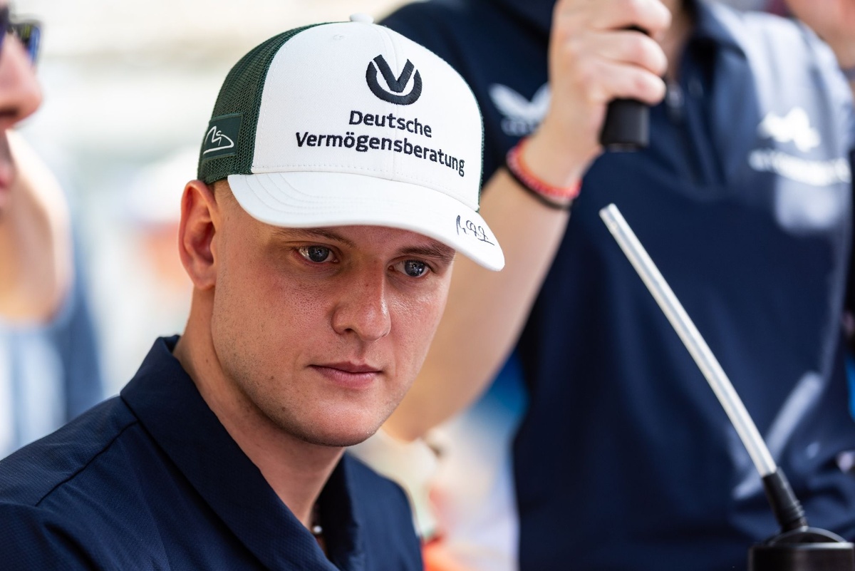 Mick Schumacher set for IndyCar test with Rahal Letterman Lanigan