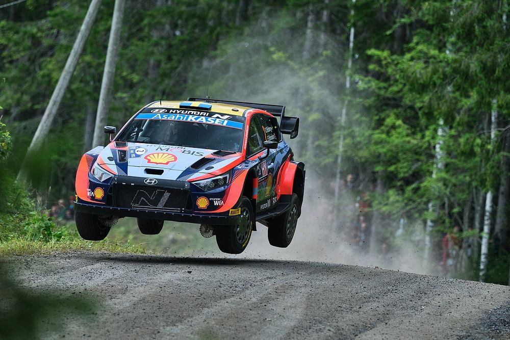 WRC | Rally Finlandia, PS2-3: Tanak al top. Solberg già KO