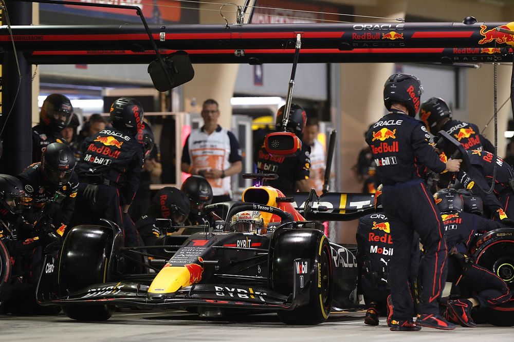 Verstappen pide explicaciones a Red Bull: "Esto no debería pasar"