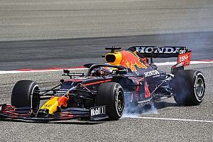 Pirelli: gomme senza banda colorata prodotte in Turchia