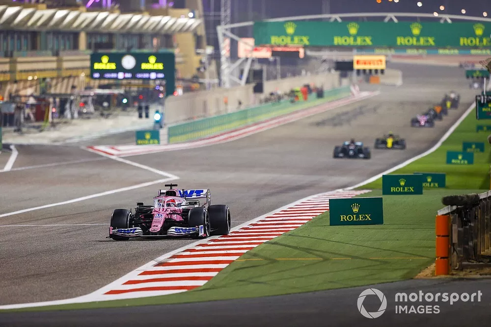 Sergio P&eacute;rez, Racing Point RP20, George Russell, Mercedes F1 W11