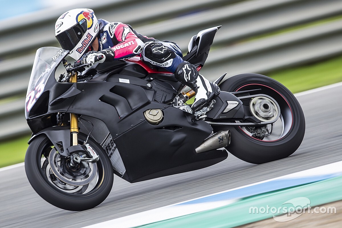 Pacu Panigale V4 S, Bastianini Terus Persiapkan Diri
