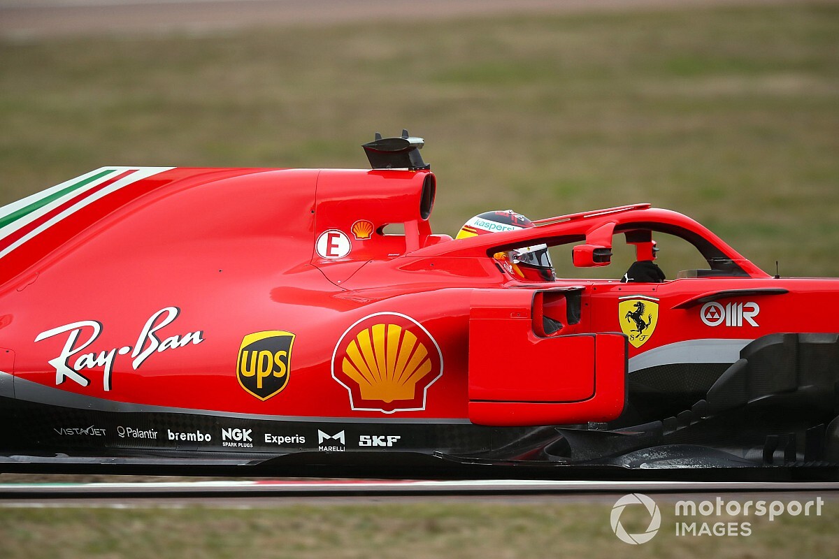 Sainz prueba el Ferrari con los Pirelli de 18 pulgadas en Jerez