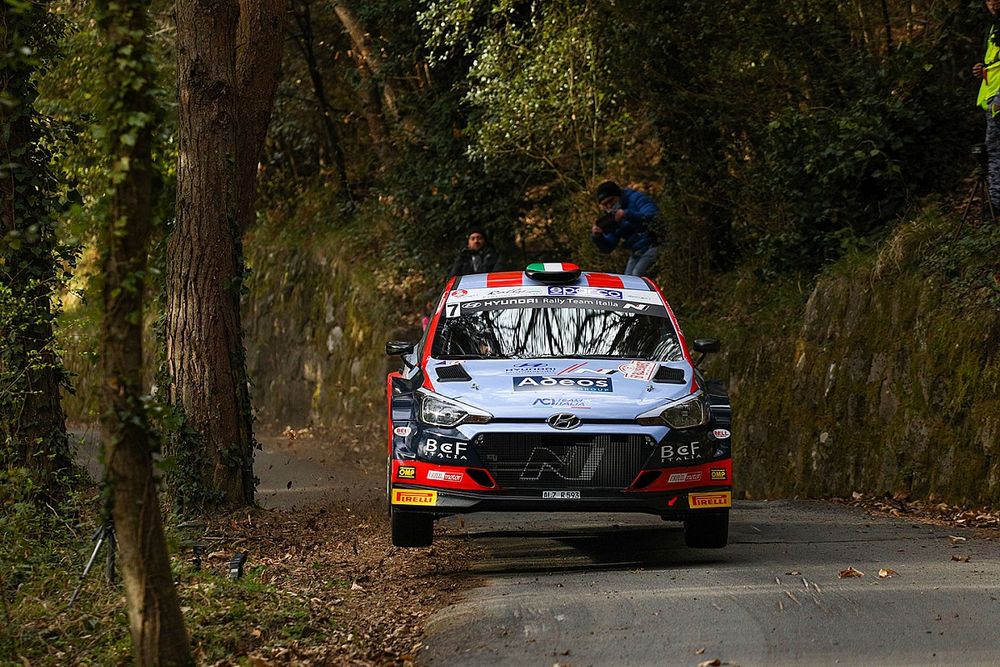 CIR, Rally Roma, PS0: Crugnola al comando, poi Basso