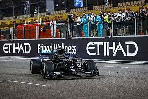 Hamilton egy új szerződést kért karácsonyra