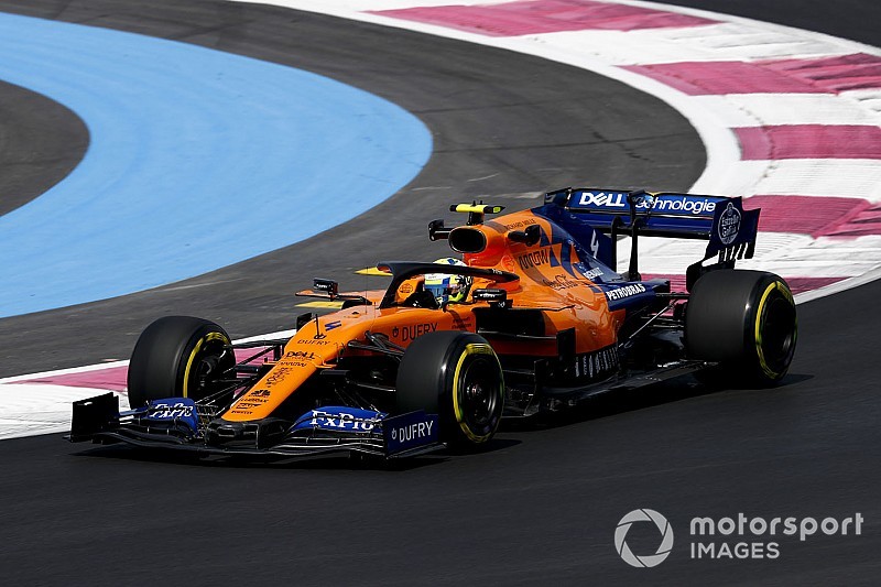 Риккардо объяснил скорость McLaren секретными обновлениями машины