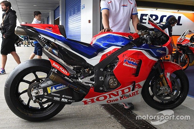 Honda: Marquez prova un telaio ricoperto di carbonio nei test di Jerez