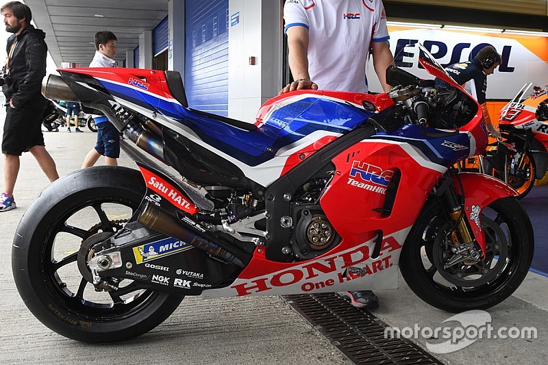 Honda: Marquez prova un telaio ricoperto di carbonio nei test di Jerez