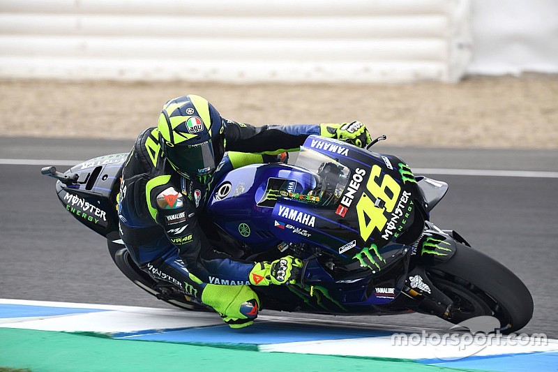 Rossi versenyezne Spában. De autóval!