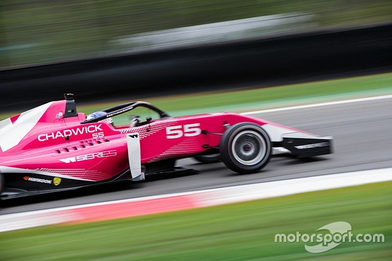 W Series, Zolder: Jamie Chadwick firma la seconda pole di fila. Vicky Piria 9°