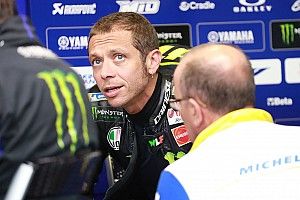 Valentino Rossi elismeri, hogy nehéz helyzetben van