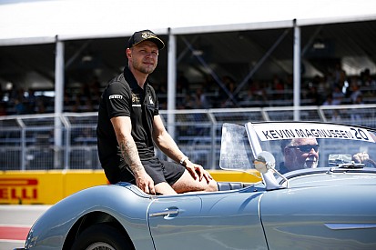 Steiner: Magnussen yarıştan sonra özür diledi