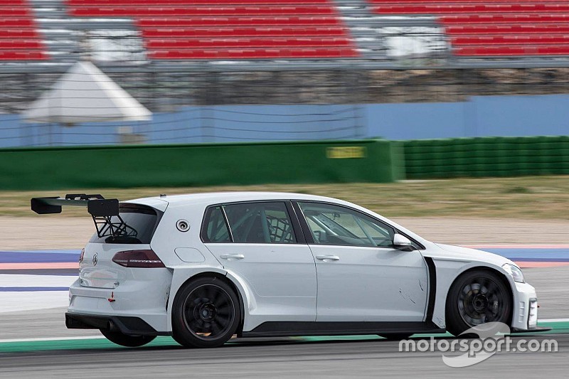 Gnutti e Palanti in equipaggio nel TCR DSG Endurance sulla Golf di Elite Motorsport