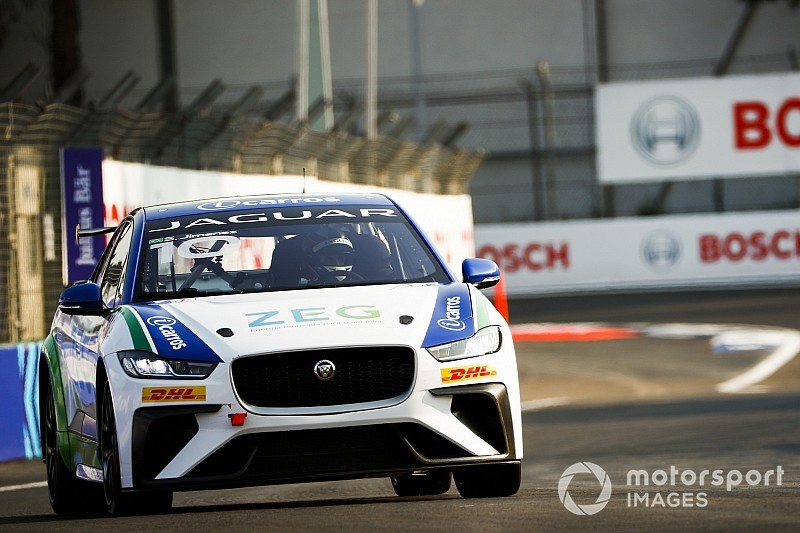 Jimenez sobe no pódio no Jaguar I-PACE eTrophy; Cacá é 4º
