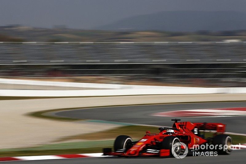 Vettel outpaces Hamilton by 0.003s as F1 test ends