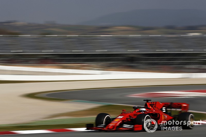 Vettel outpaces Hamilton by 0.003s as F1 test ends
