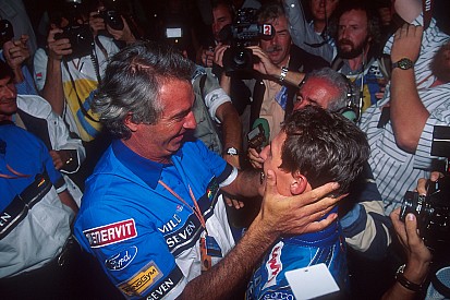 „Schumacher locsolta az italt, mint egy őrült” – a menedzsere az 1994-es címről