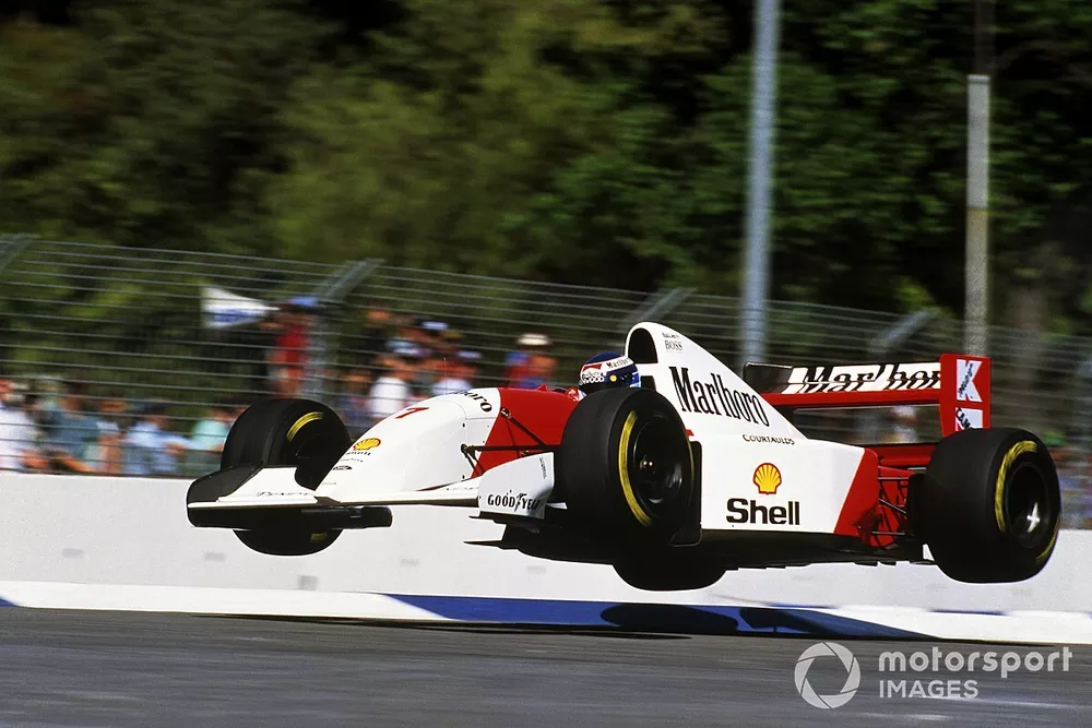 ミカ・ハッキネン　1991 F1 JAPANESE GP パズル 300P ハッキネンが語る、日本人がF1で勝つために必要なこと「今は、僕の現役