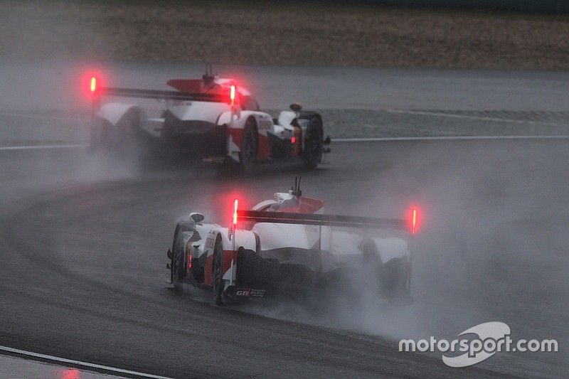 Opinion - Pluie d'infos à Shanghai