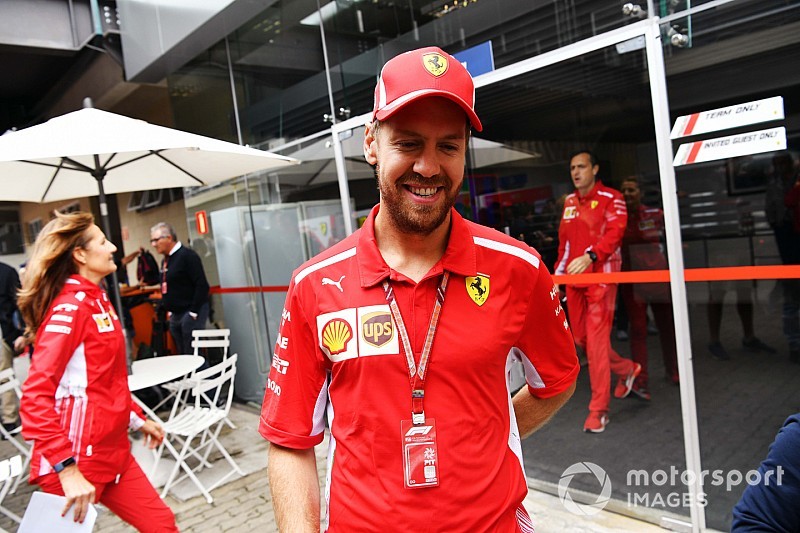 Un tornillo suelto causó el divertido mensaje de radio de Vettel