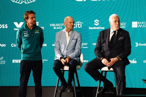 "Aston Martin podría convertirse en el PSG de la F1", dice Rosberg