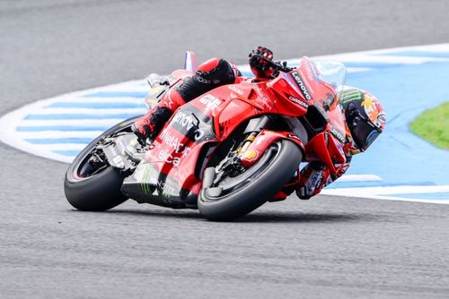 Ducati tiene su primer 'match point' por el t&iacute;tulo de equipos en Australia