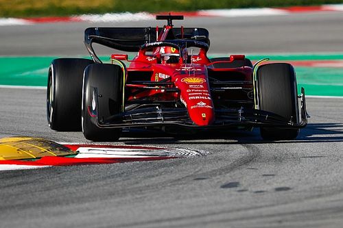 Ferrari устроила розыгрыш с секретным посланием на машине
