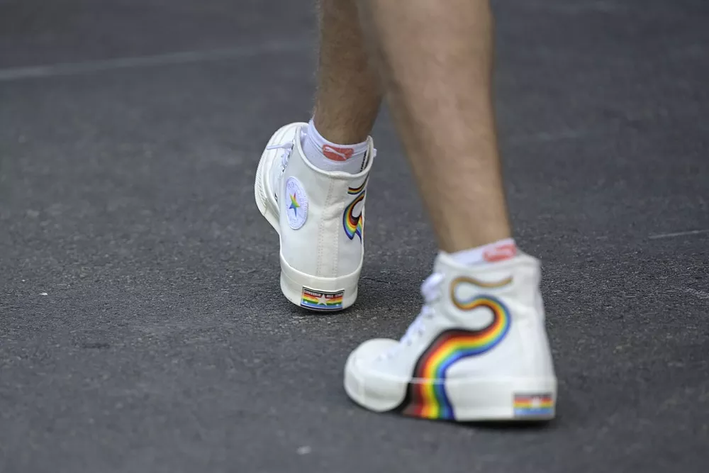 Botas de arco iris de Sebastian Vettel, Aston Martin