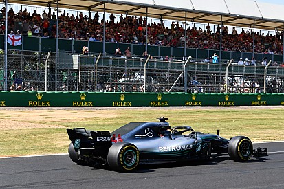 Hamilton: Silverstone új DRS-zónája „értelmetlen és veszélyes”