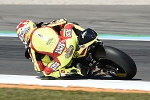 Moto2 Duitsland: Aegerter topt FP1, Bendsneyder 22ste
