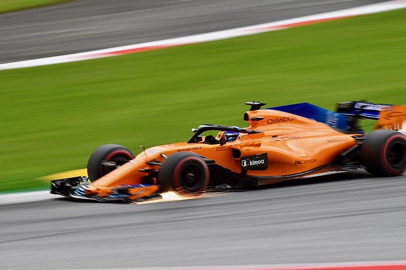 Fernando Alonso, McLaren MCL33 sparks