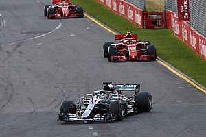 Hamilton: "De repente Raikkonen está conduciendo muy bien"