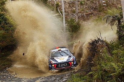 Hyundai domina el Rally de Australia tras el primer día
