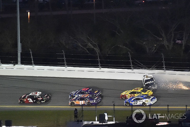 Almirola dice que su corazón "está roto" por la derrota al final