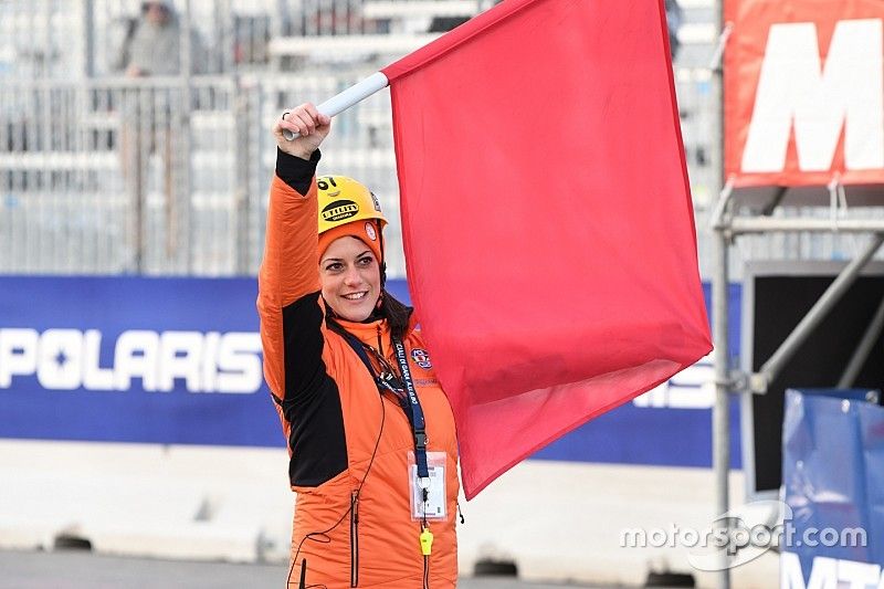 MotoGP aclara la normativa de las carreras interrumpidas por bandera roja