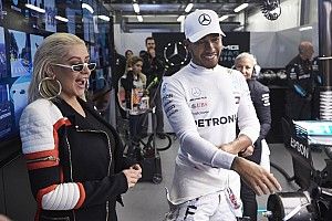 Hamilton revela parceria com Christina Aguilera em música de 2018; ouça