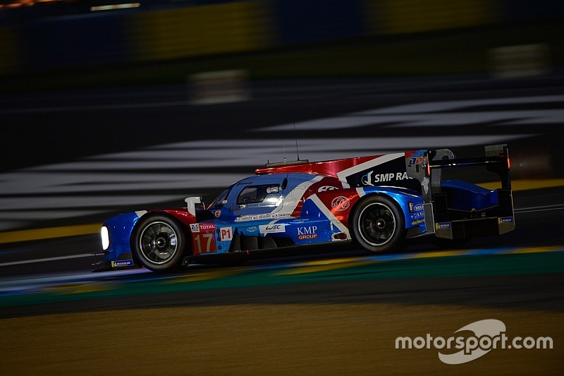Isaakyan accidente la SMP #17 dans les virages Porsche