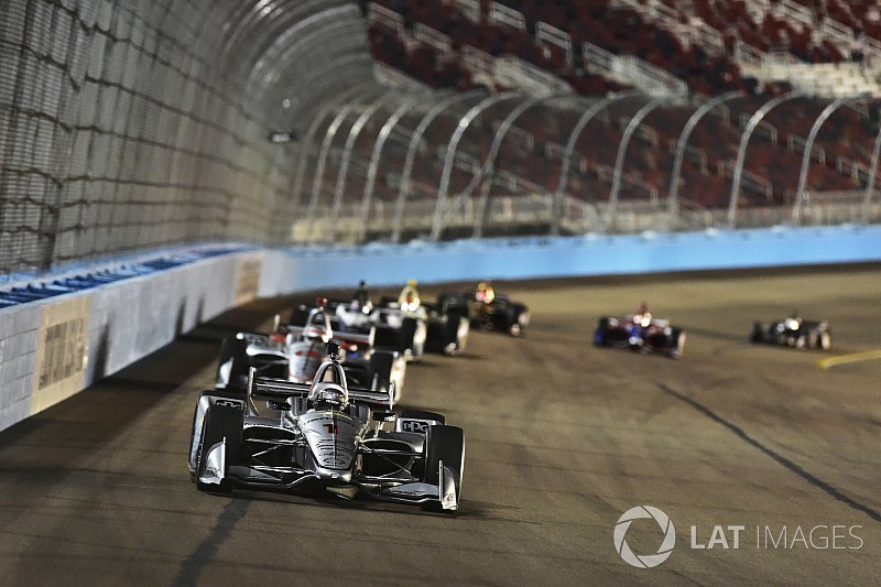 IndyCar Phoenix: Newgarden verslaat Wickens in bloedstollende slotfase
