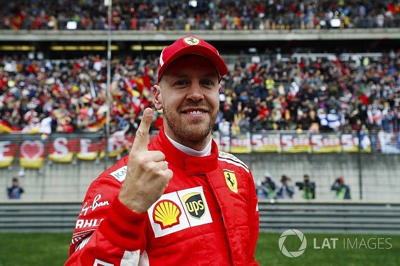 Ganador de la pole Sebastian Vettel, Ferrari