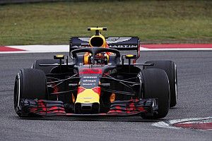 Olav Mol ziet nog wel kansen voor Verstappen: “Red Bull-auto is belachelijk goed"