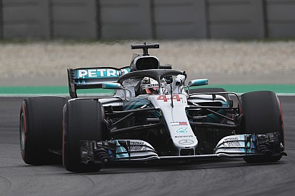 Mercedes denies influence on F1 tyre change