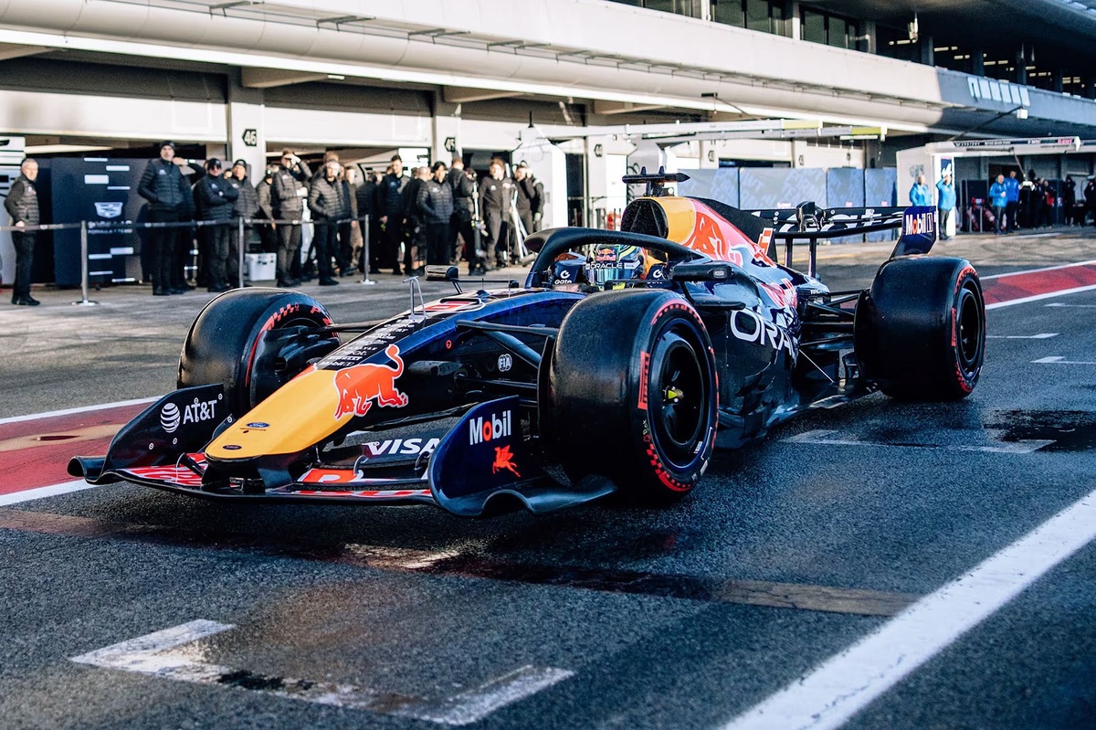 Hadjar et Red Bull premiers leaders des essais hivernaux