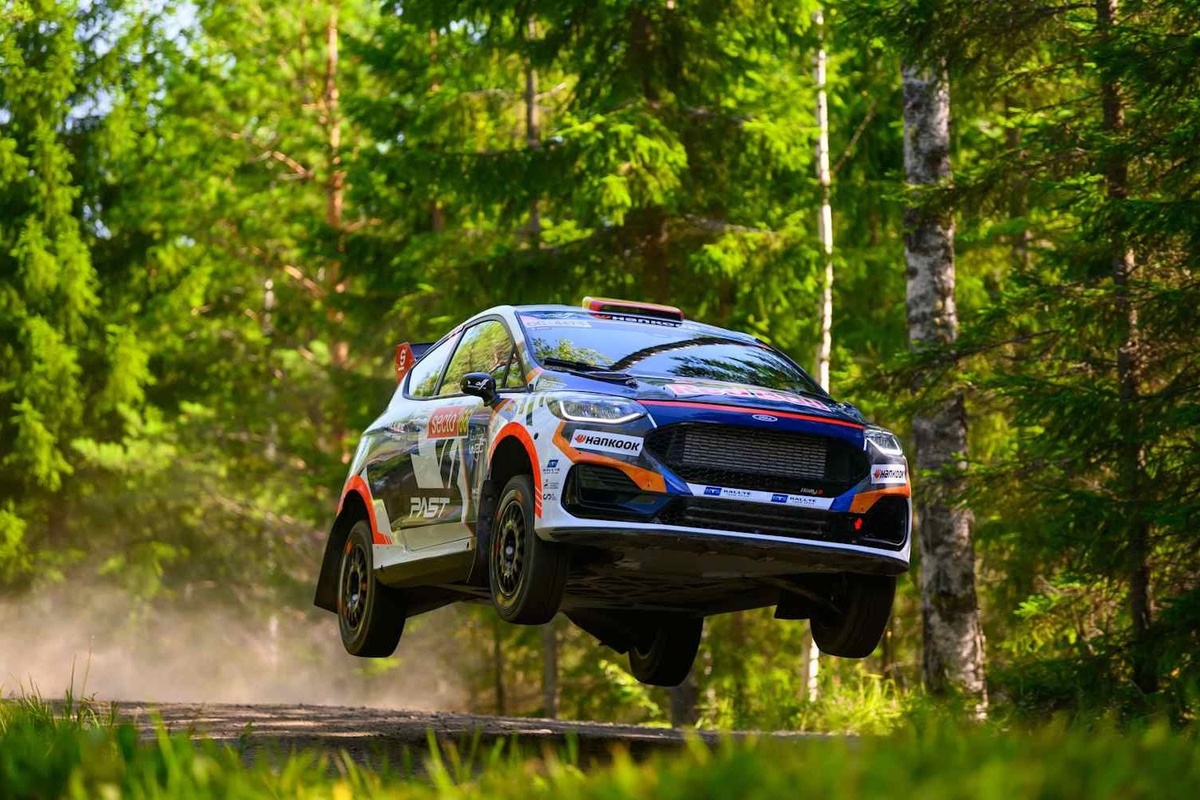 Gil Membrado, el pupilo de Sainz que ya bate récords en el mundial de rallies