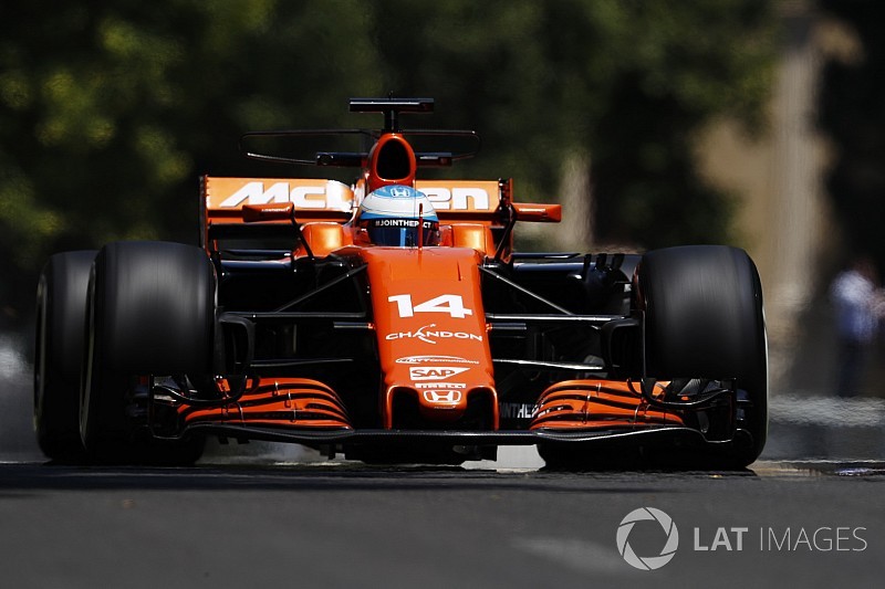 【F1】バクーFP2速報:好調フェルスタッペン連続首位。アロンソまたもトラブル